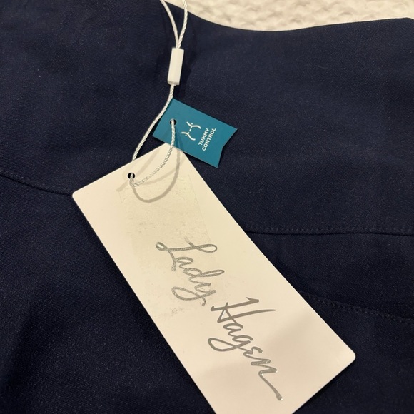 Lady Hagen Womens Pull On Short - Picture 2 of 4